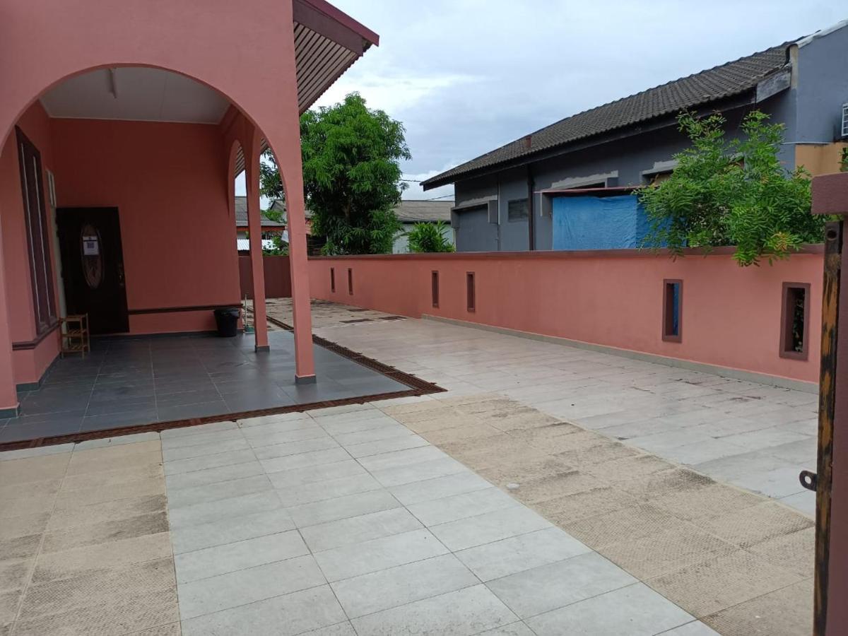 קואלה טרנגאנו Bj Villa Homestay מראה חיצוני תמונה