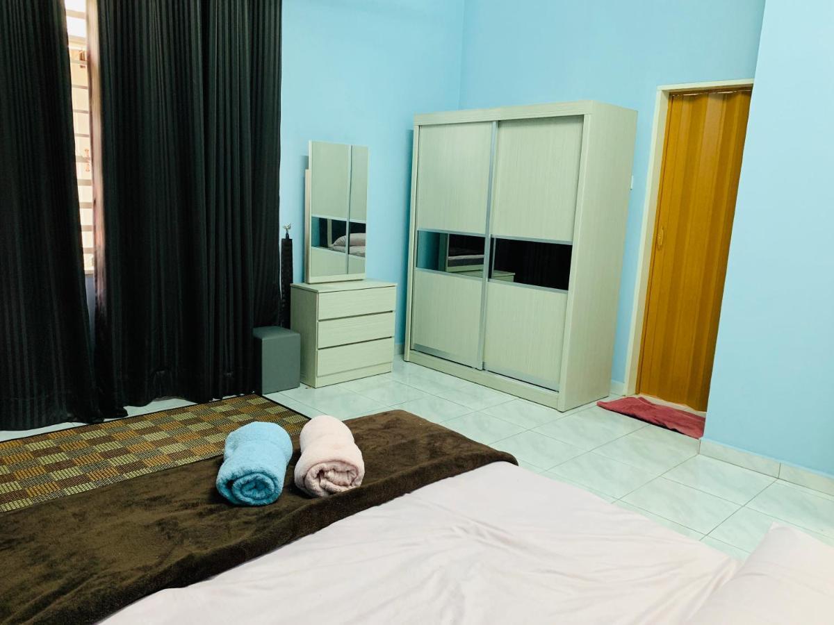 קואלה טרנגאנו Bj Villa Homestay מראה חיצוני תמונה